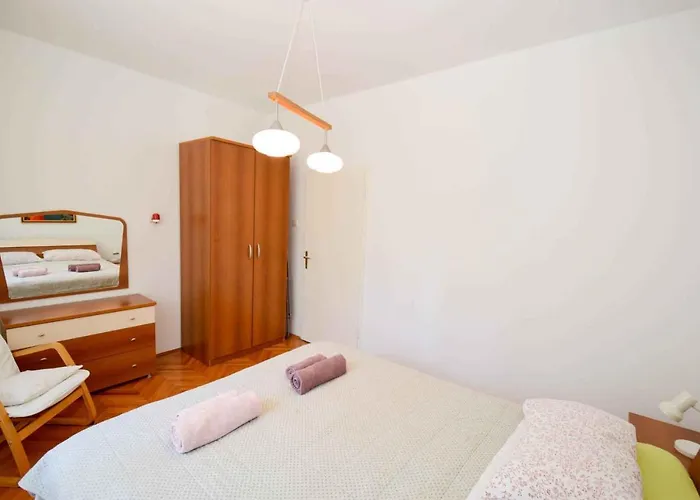 11 Appartement Pula