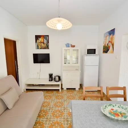Apartament Pula 11 *
